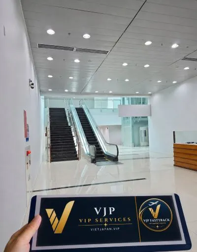 フーコック空港の出国ファストトラックサポート